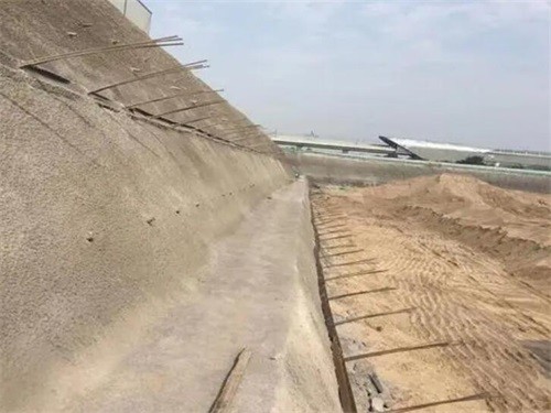 呼伦贝尔河道边坡加固